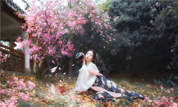 雨花标题：寻求拥有自己孩子的希望—关于供卵代怀公司